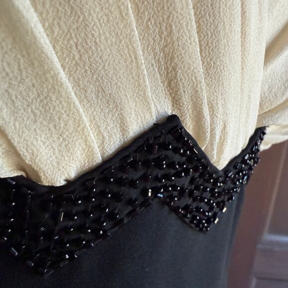 LUISA SPAGNOLI | Black & Cream Silk Surplice Bodice Beaded Cocktail Dress Size 6 - Picture 5 of 10